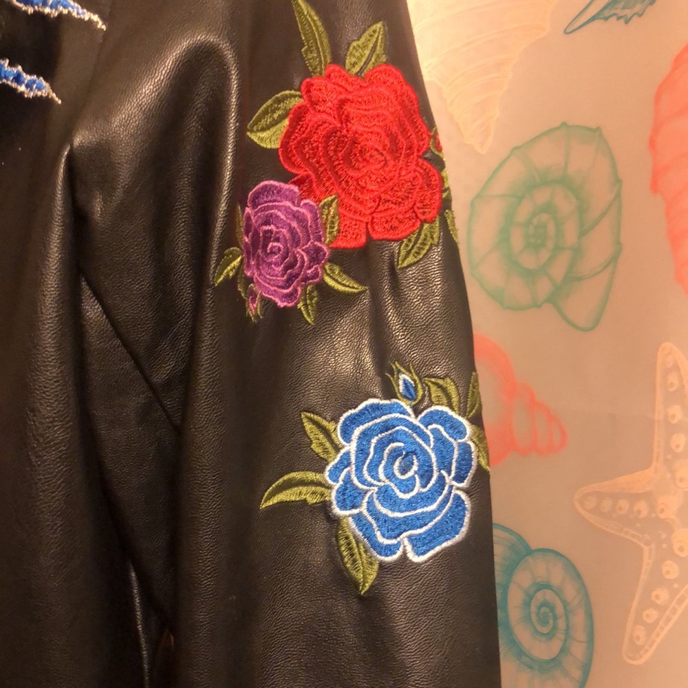 NWOT faux leather embroidered jacket - Picture 3 of 12